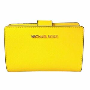 💛Michael Kors Jet Set Bifold Daisy Wallet💛